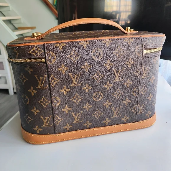 Louis Vuitton Monogram Nice Vanity Case - Picture 3 of 17
